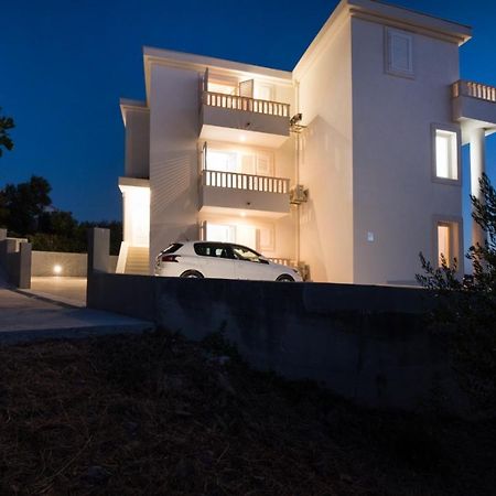 טרוגיר Brand New Aparment With Sea View & Swimming Pool At Ciovo - Villa Fiorentini מראה חיצוני תמונה