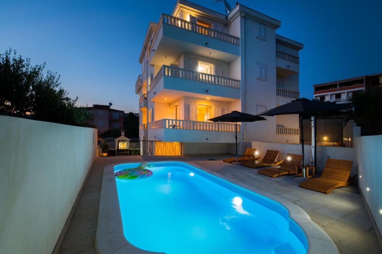 טרוגיר Brand New Aparment With Sea View & Swimming Pool At Ciovo - Villa Fiorentini מראה חיצוני תמונה