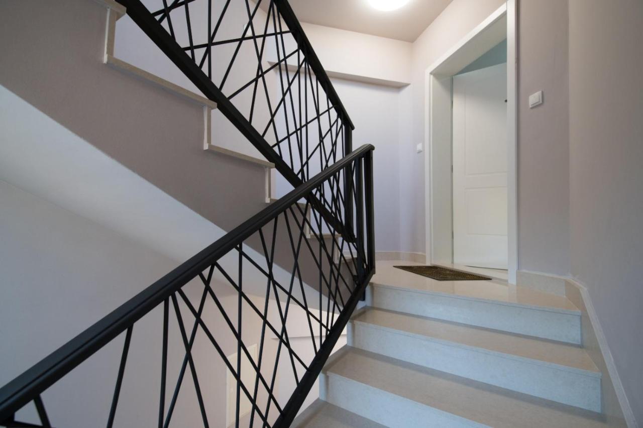 טרוגיר Brand New Aparment With Sea View & Swimming Pool At Ciovo - Villa Fiorentini מראה חיצוני תמונה