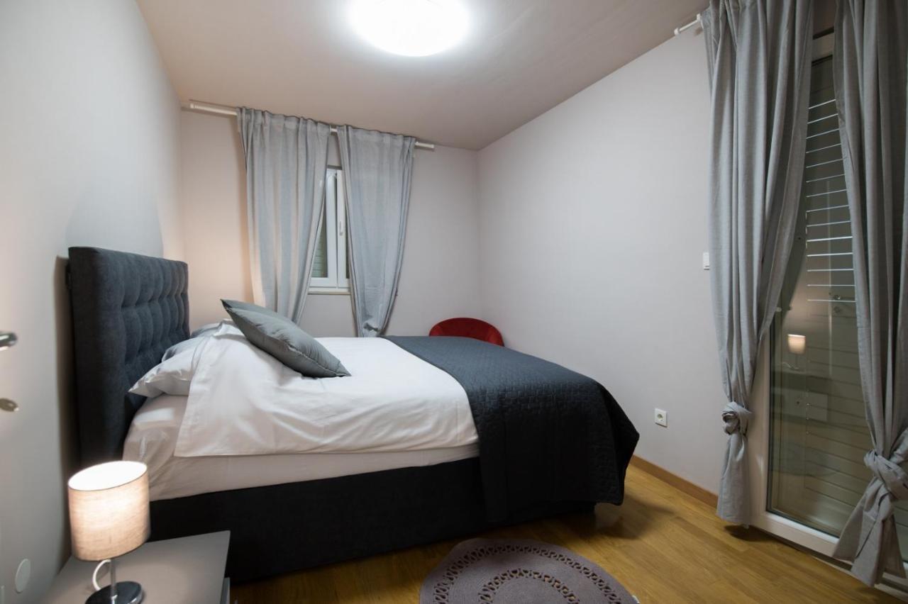 טרוגיר Brand New Aparment With Sea View & Swimming Pool At Ciovo - Villa Fiorentini מראה חיצוני תמונה